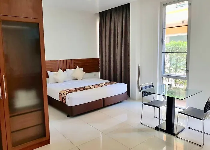 Hotel Paholyothin Park Place 3*