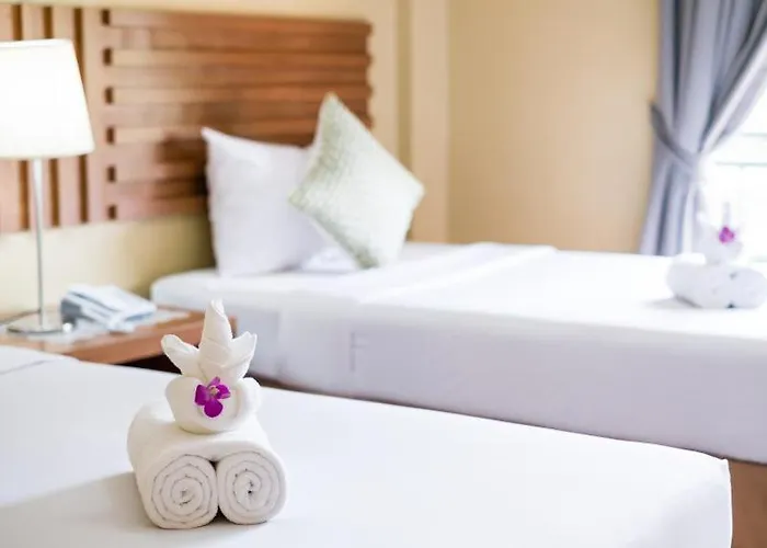 Paholyothin Park Place 3*